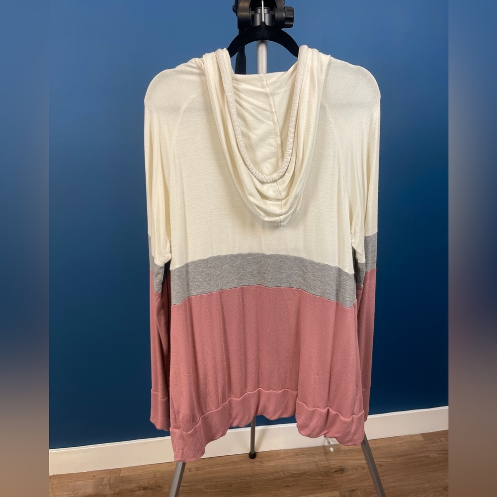 Market Spruce long sleeved hoodie top - Picture 3 of 4